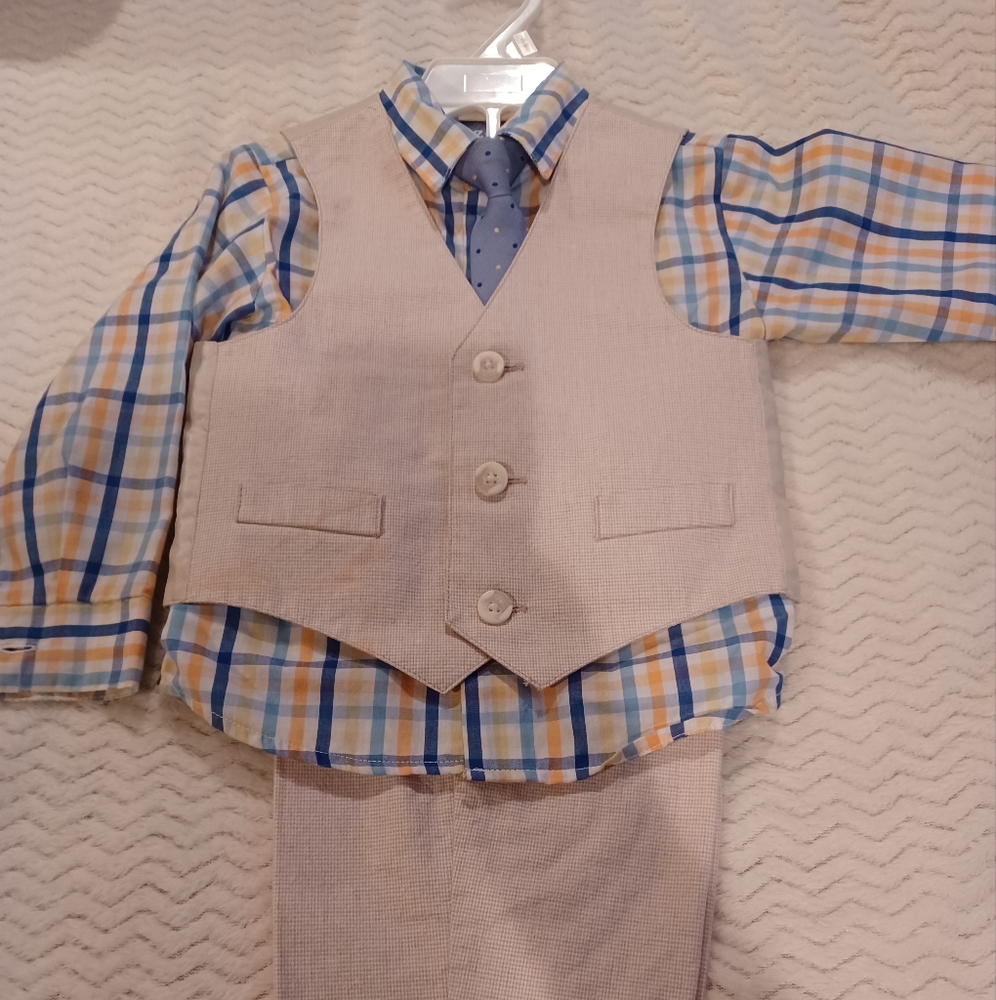 Izod Boys 4-Pc Vest Set